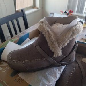 Xero Ashland Boot women's 7.5 brand new in box